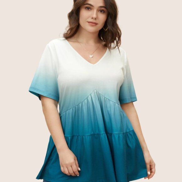 BloomChic V Neck Ombre Ruffle Layered Hem T-shirt Size - M ( us size 10) - Picture 1 of 4